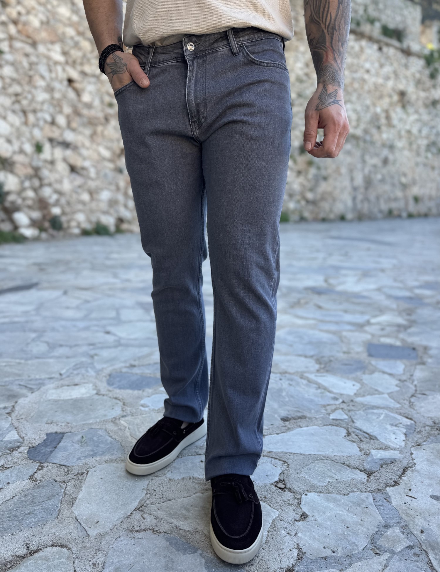 Ανδρικό γκρι πλυμένο τζιν ελαστικό σε ίσια γραμμή με φερμουάρ LC16396